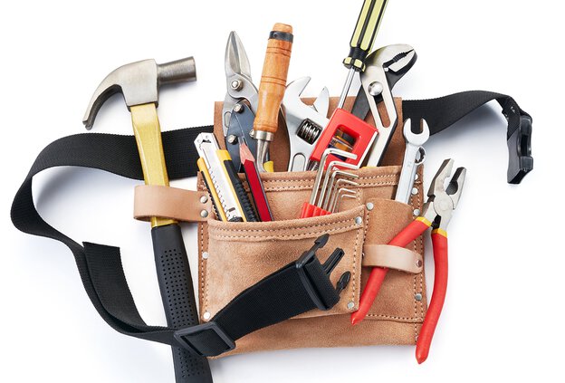 Schneider spare parts for parasols – sustainable repair instead of replacement. Tool for sunshade repair – symbolic image representing durable products and sustainable use thanks to available spare parts from Schneider Schirme.